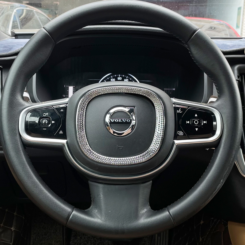 لفولفو xc60 xc90 s90 v90 xc40  - مراجعة Interior Design Texture وسعره